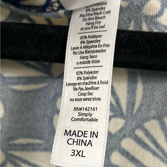 Lularoe Classic T Shirt Large Clam Shells Soft Navy Blue Legging Material Sz 3XL - Picture 4 of 6